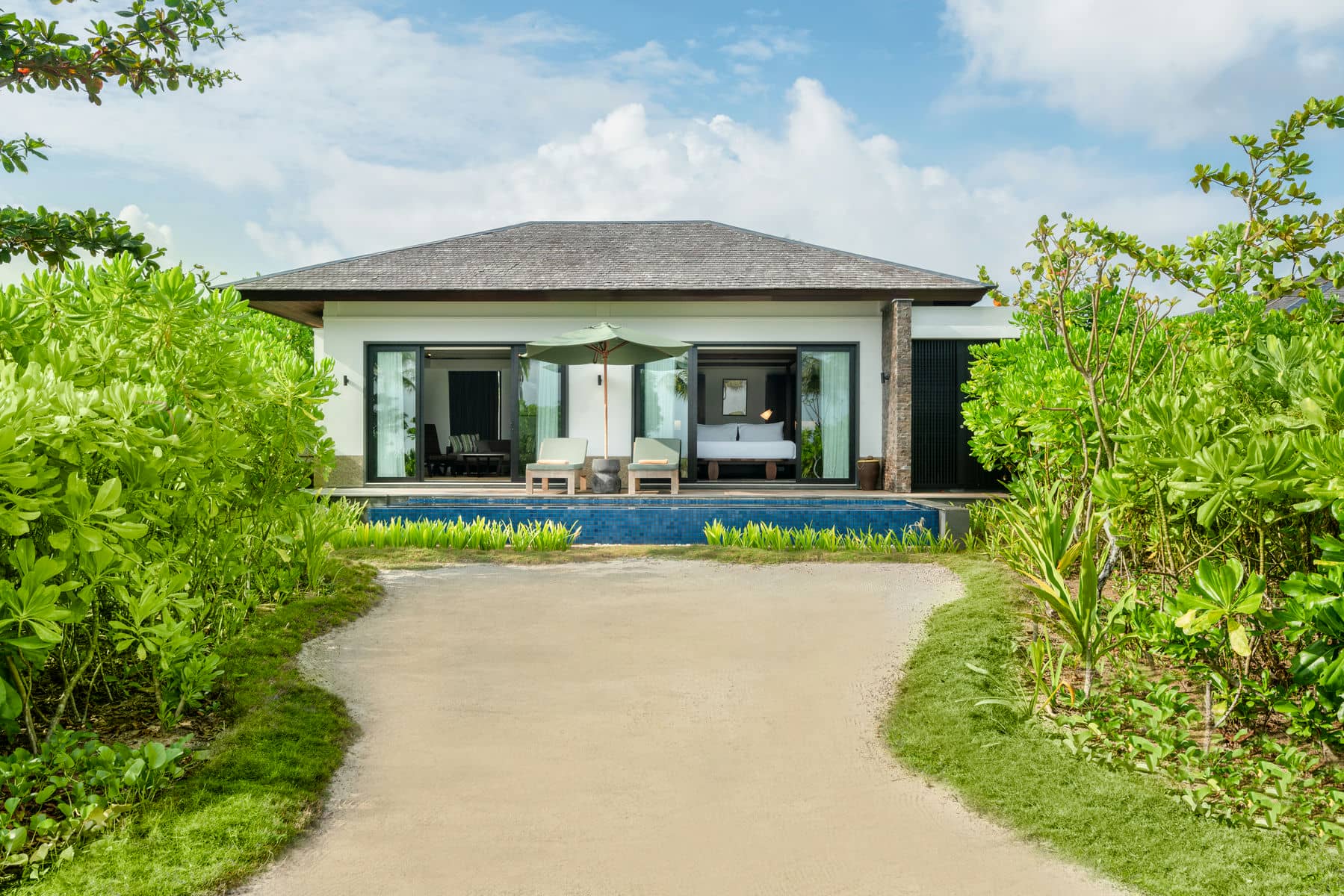 The Residence Bintan - Deluxe Beachfront Villa Exterior
